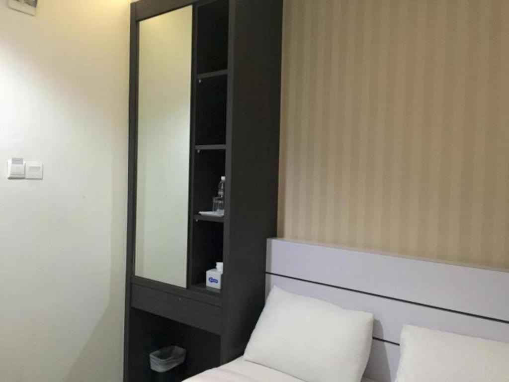 Redlink Hotel Nagoya Buitenkant foto